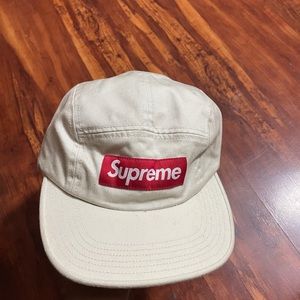 NWT SUPREME White Camp Cap